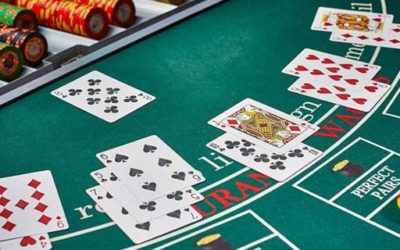 Jugar Blackjack: La forma en que las reglas de la casa afectan sus posibilidades
